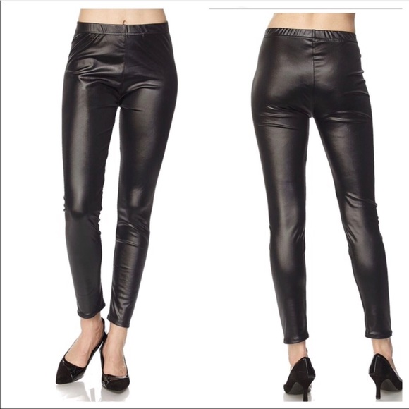 ✨ONE HOUR SALE✨RESTOCKED✨Faux leather leggings - Picture 5 of 5